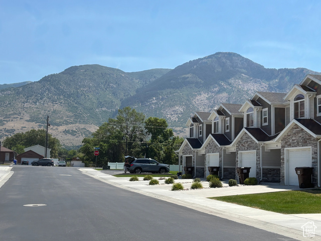 352 E 2050 N #28, North Ogden UT 84414