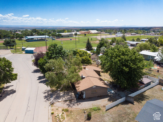 Photo 5 for MLS #2097635 at 481 W Oak Crest Dr