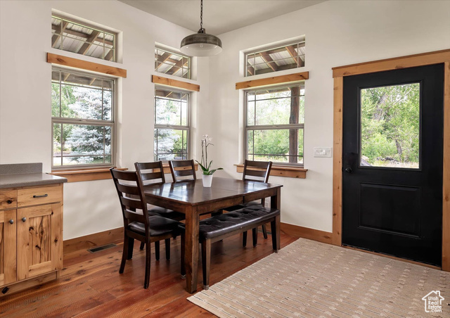 Photo 10 for MLS #2097648 at 8817 E Mountain Valley Dr