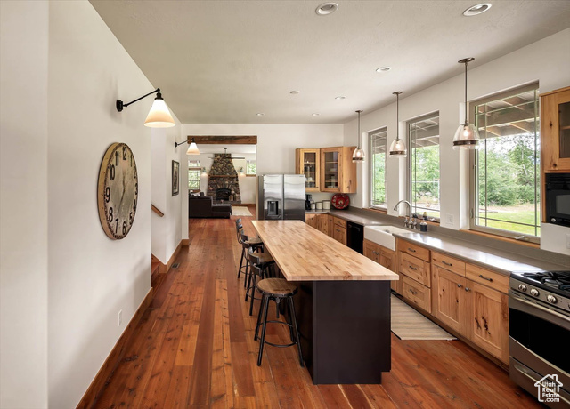Photo 4 for MLS #2097648 at 8817 E Mountain Valley Dr