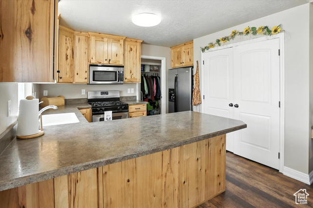 Photo 10 for MLS #2097662 at 758 N 400 East