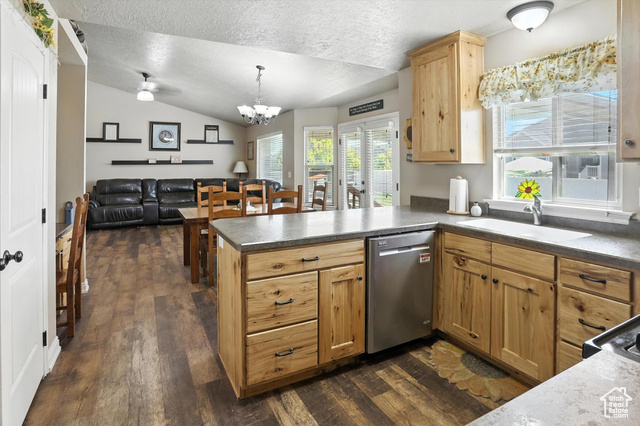 Photo 12 for MLS #2097662 at 758 N 400 East