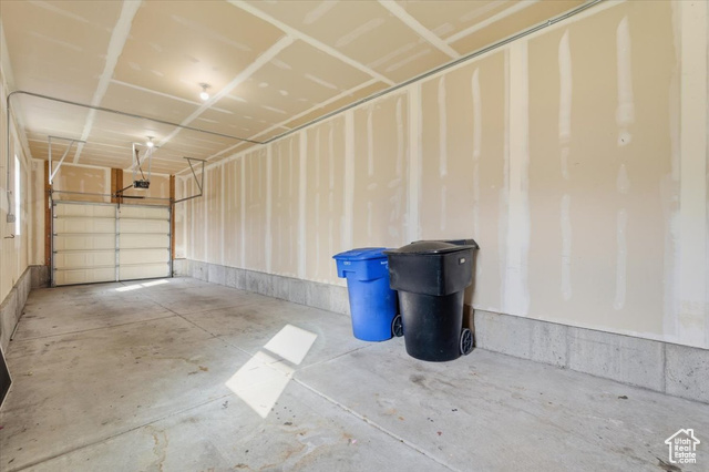 Photo 19 for MLS #2097680 at 1012 W Willow Wind Dr