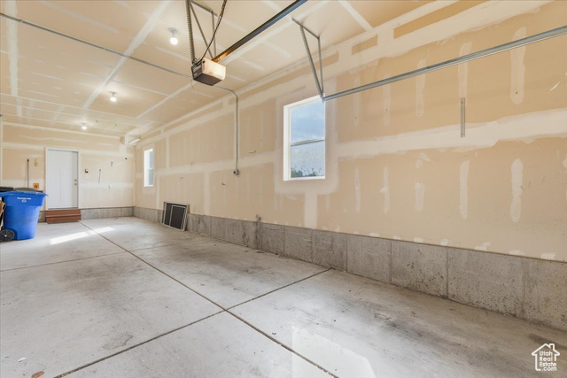 Photo 18 for MLS #2097680 at 1012 W Willow Wind Dr