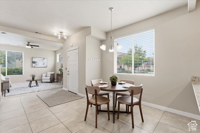 Photo 7 for MLS #2097680 at 1012 W Willow Wind Dr