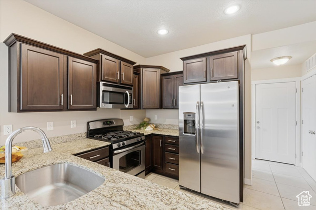 Photo 8 for MLS #2097680 at 1012 W Willow Wind Dr