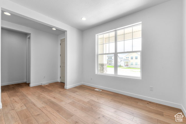 Photo 6 for MLS #2097773 at 1867 E Moho Mtn