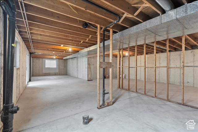 Photo 20 for MLS #2097774 at 717 Woodridge Dr