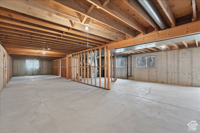 Photo 19 for MLS #2097774 at 717 Woodridge Dr