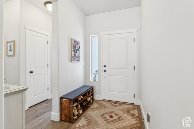 Photo 12 for MLS #2097777 at 1076 S Meadow Walk Ln