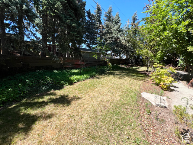 Photo 41 for MLS #2097847 at 3550 E Oakview Dr