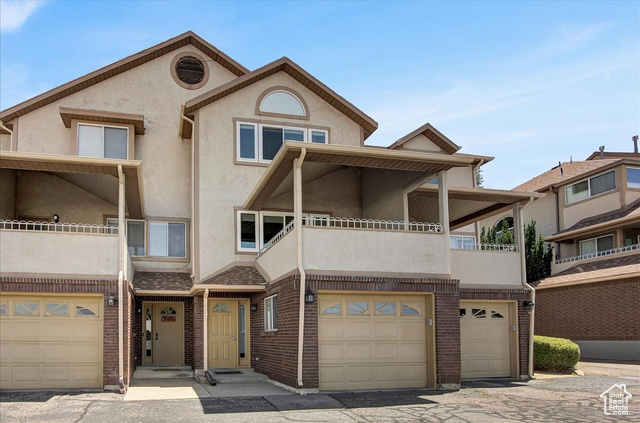5816 CLUB VIEW LN, South Ogden UT 84405