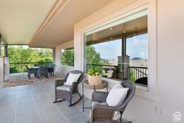 Photo 27 for MLS #2097905 at 1557 S Stone Cliff Dr