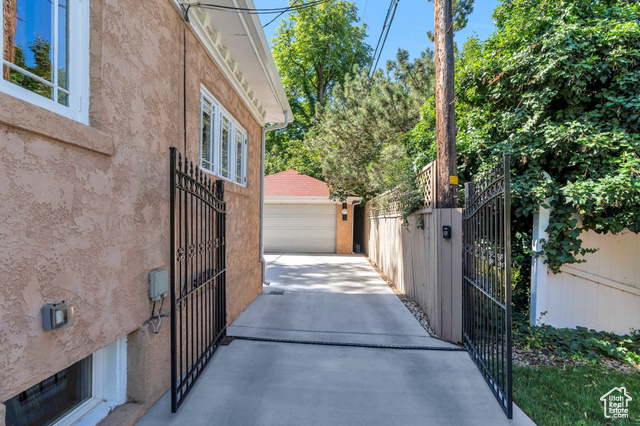 Photo 50 for MLS #2097920 at 1120 E Yale Ave