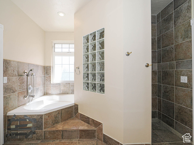 Photo 26 for MLS #2097959 at 321 E Bardsley Way