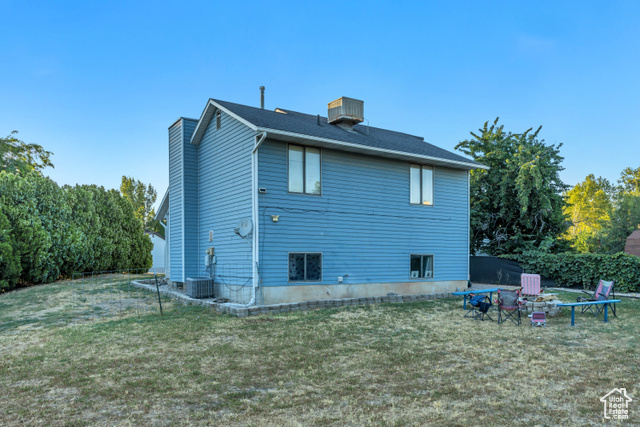 Photo 3 for MLS #2097975 at 2115 W 1225 North