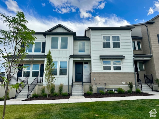 4542 PARKES PEAK LN, Riverton UT 84096