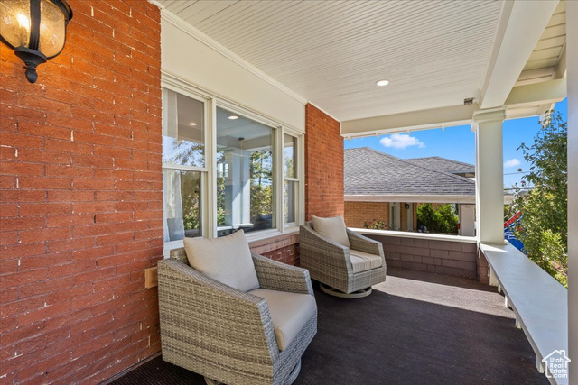 Photo 3 for MLS #2097996 at 380 N K St
