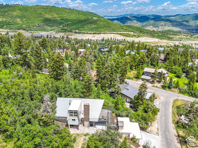 Photo 50 for MLS #2098003 at 575 Upper Evergreen Dr