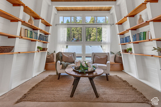 Photo 21 for MLS #2098003 at 575 Upper Evergreen Dr
