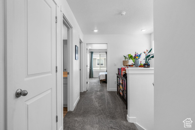 Photo 13 for MLS #2098005 at 943 E Drifter Ln