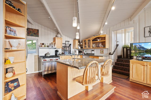 Photo 15 for MLS #2098011 at 235 Mchenry Ave