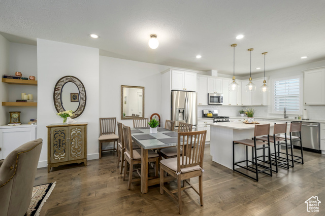 10465 S BEETDIGGER BLVD, Sandy UT 84070