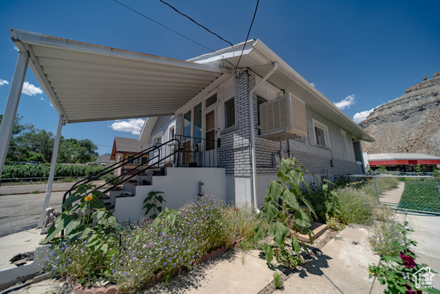 Photo 89 for MLS #2098043 at 169 N Main St
