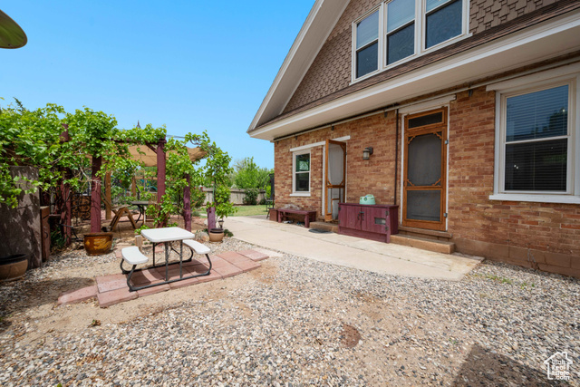 Photo 35 for MLS #2098044 at 266 W 200 South