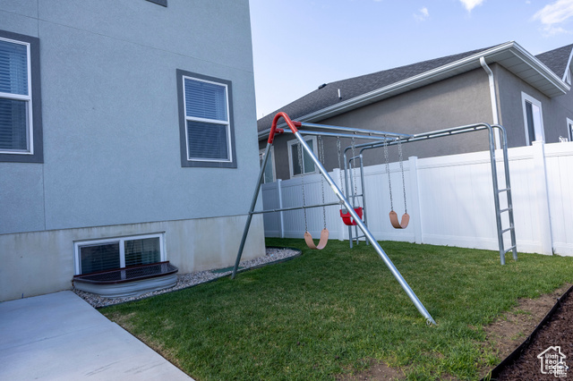 Photo 5 for MLS #2098058 at 2448 W Anne Ave