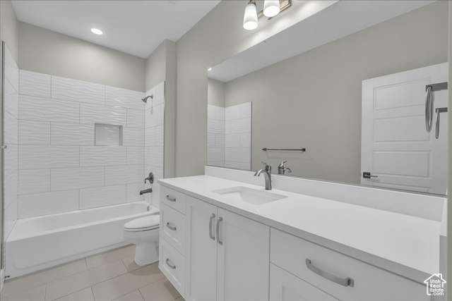 Photo 14 for MLS #2098069 at 2249 E Fieldstone Cir