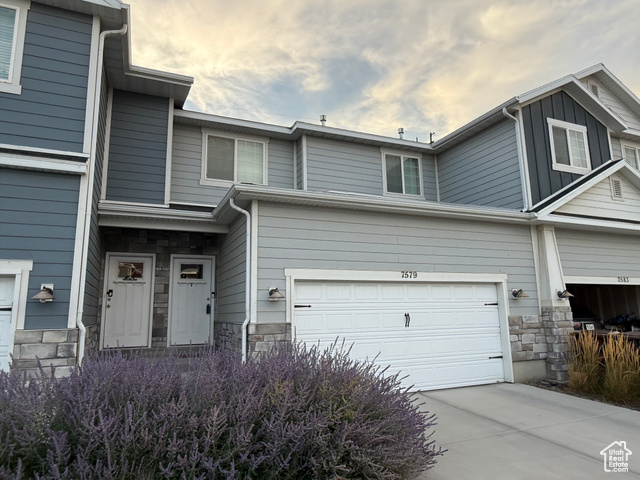Photo 2 for MLS #2098088 at 7579 N Cottage Ln