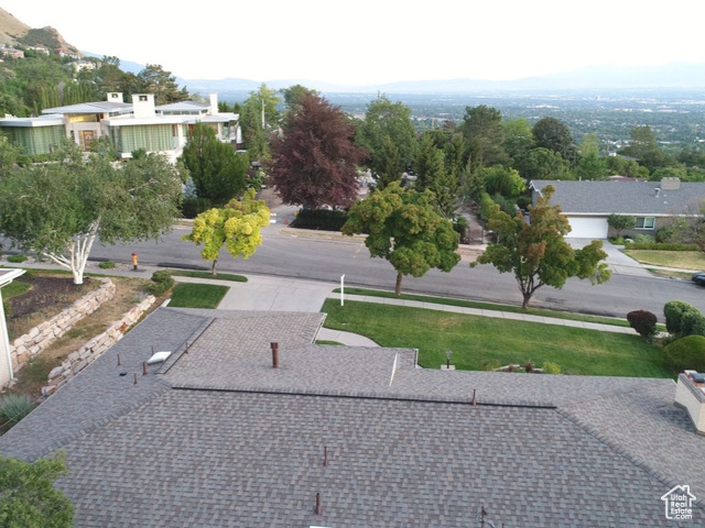 1518 S Canterbury Dr