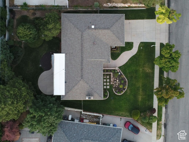 1518 S Canterbury Dr