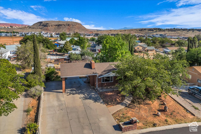 MLS #2098093 - 120 N Scenic Dr