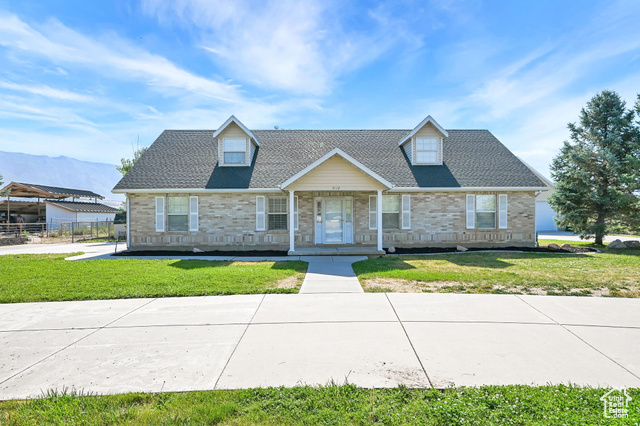 3112 N PELICAN DR, Farr West UT 84404