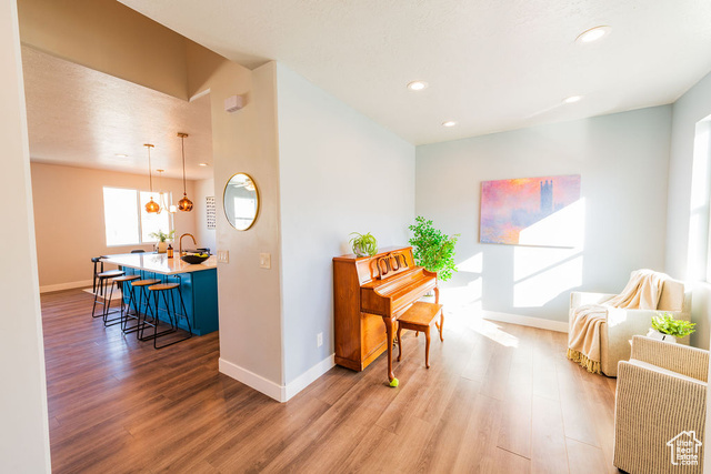 Photo 7 for MLS #2098145 at 7390 N Pawnee Rd