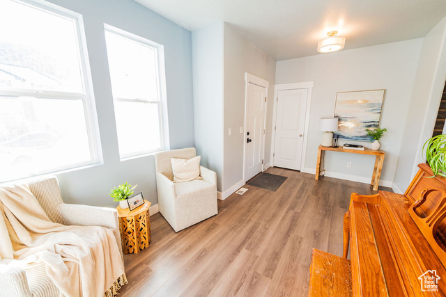 Photo 9 for MLS #2098145 at 7390 N Pawnee Rd