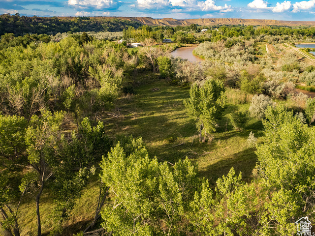 Photo 48 for MLS #2098205 at 20673 W East River Rd