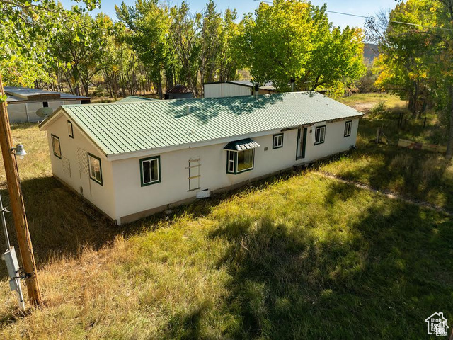 Photo 21 for MLS #2098205 at 20673 W East River Rd
