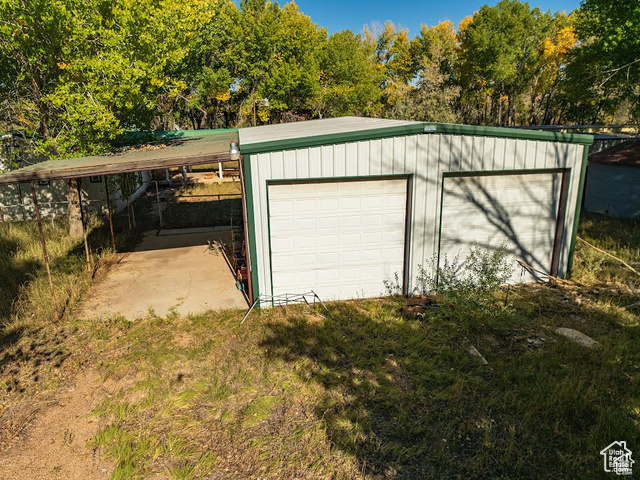 Photo 11 for MLS #2098205 at 20673 W East River Rd