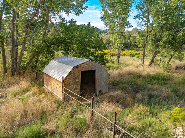 Photo 40 for MLS #2098205 at 20673 W East River Rd