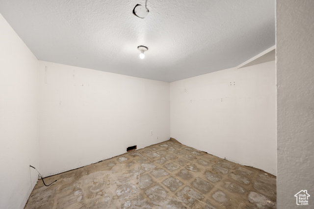 Photo 27 for MLS #2098207 at 726 E 29th