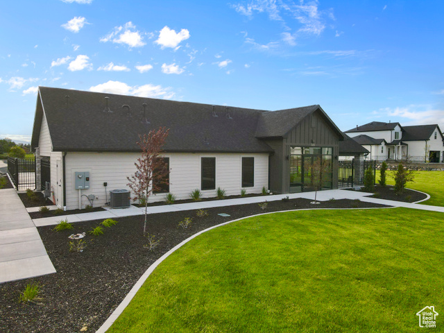 Photo 35 for MLS #2098255 at 201 E 580 North