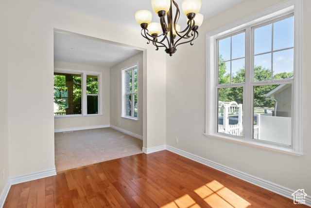 Photo 14 for MLS #2098285 at 889 S Sego Lily Way