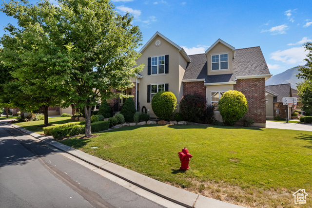 Photo 3 for MLS #2098285 at 889 S Sego Lily Way