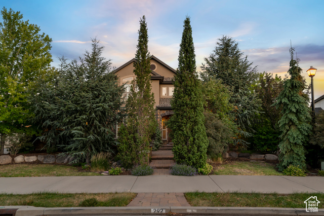 Photo 40 for MLS #2098286 at 292 E Clubview Ln
