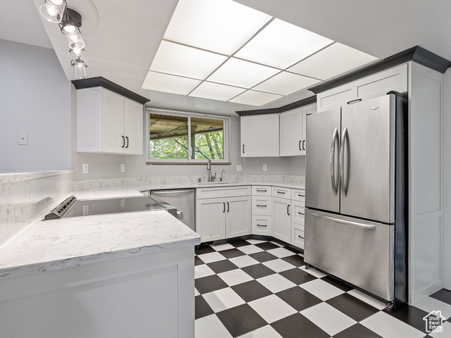 Photo 19 for MLS #2098287 at 4525 S Taylor Ave