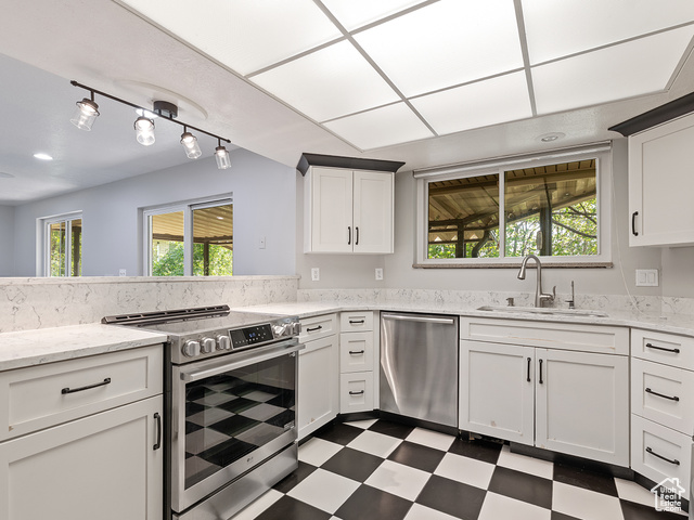 Photo 20 for MLS #2098287 at 4525 S Taylor Ave