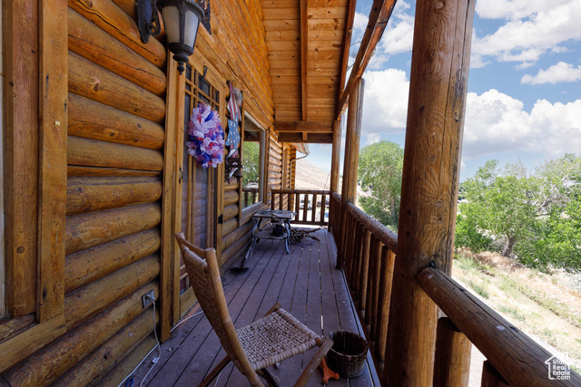 Photo 16 for MLS #2098296 at 440 N Quarry Rd